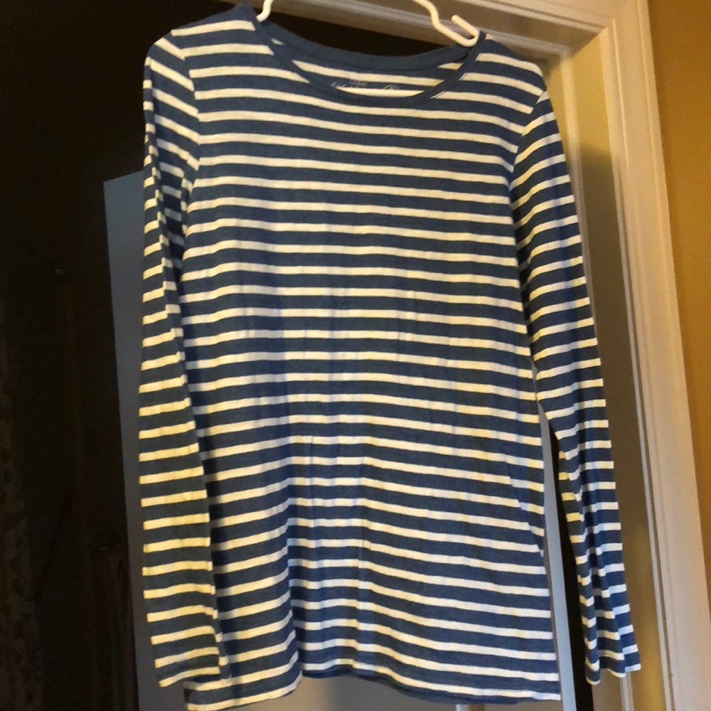 Long sleeved striped shirt women’s size M L.U.G.G.